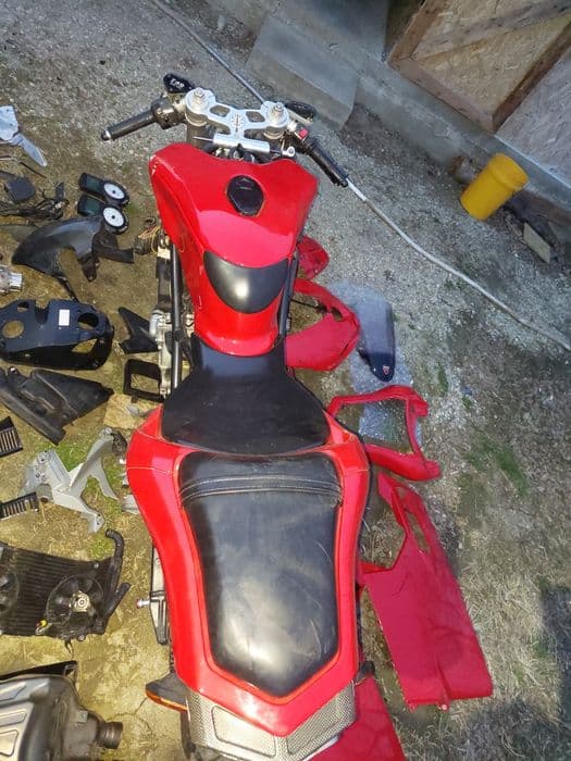 Vand Piese Ducati 749      2006