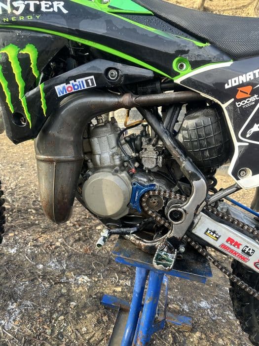 Vând kawasaki kx 85cc 2t an 2015