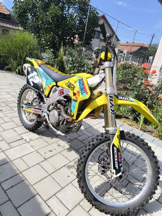 Vand sau schimb Suzki RM-Z 450 cu atv/quad cu acte