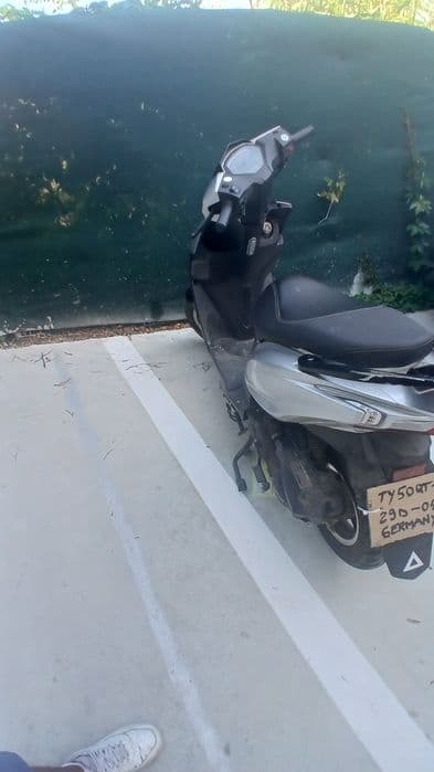 Vând scuter FĂRĂ PERMIS, german