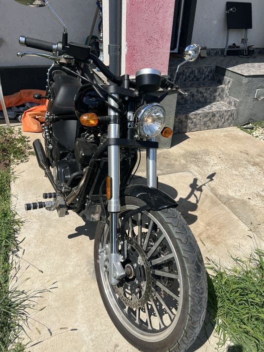 Motocicleta Leonart 125CC