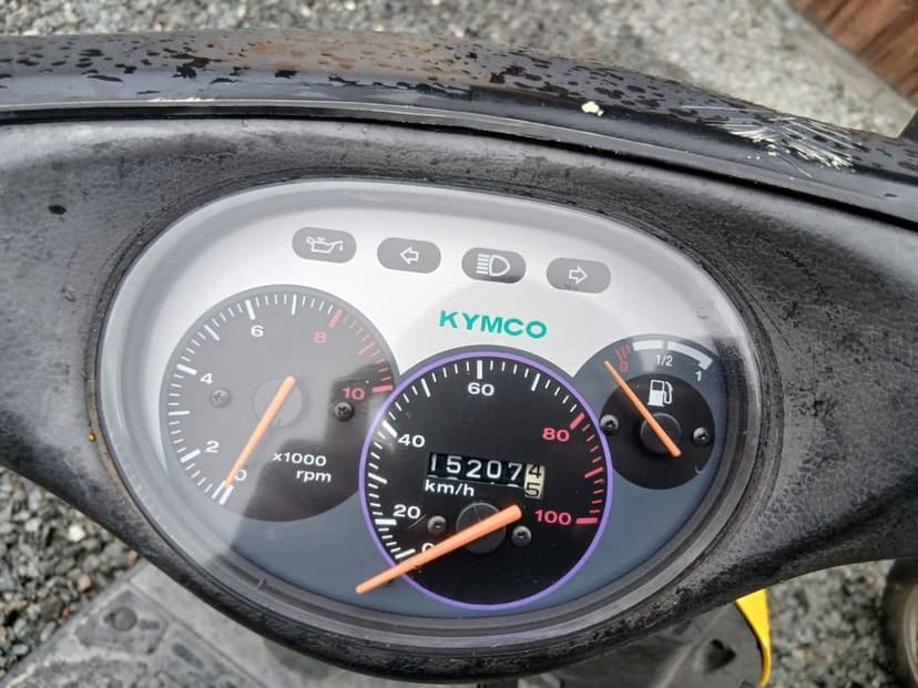 Vând sau schimb scutere kymco
