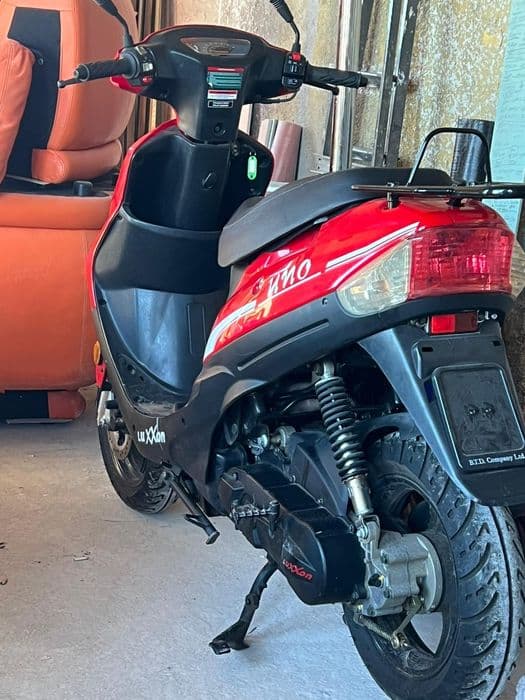 Vând Motoscuter UNO
