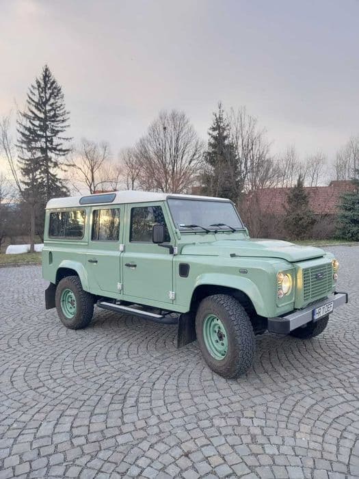 Land Rover Defender 110 HERITAGE