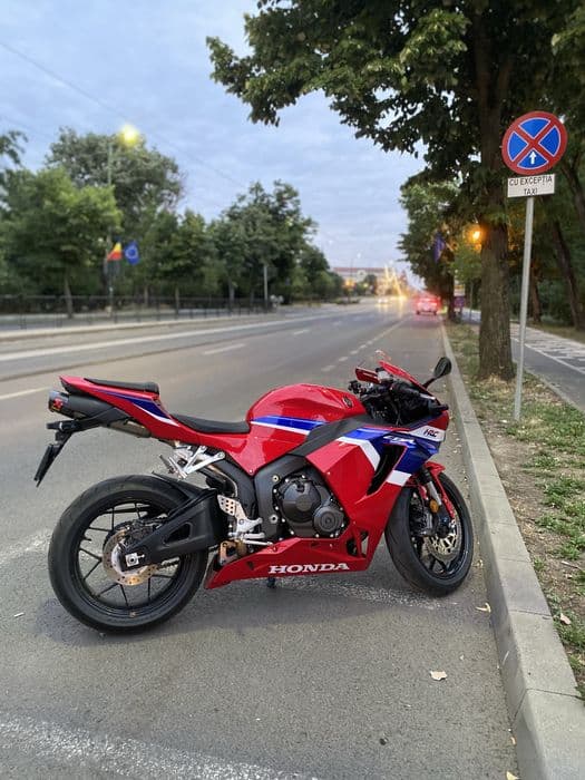 Honda cbr 600rr 2025 cu evacuare si soft