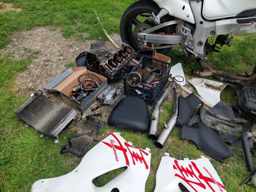 Vand Piese Suzuki GSX1300R  Hayabusa 2003