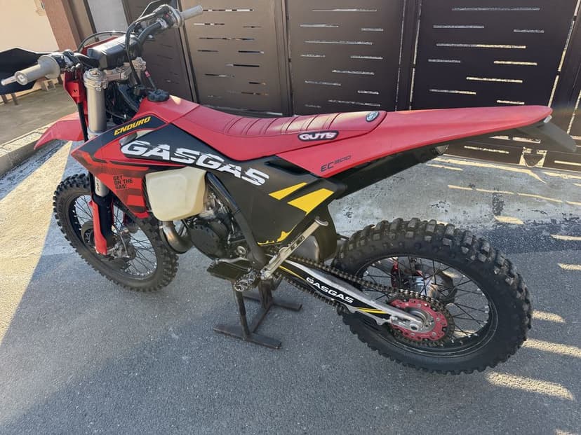 ---GAS GAS EC 300 GP 40h---ktm husvqvarna beta sherco