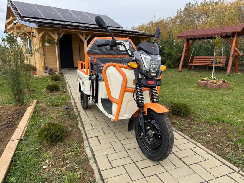 tricicleta electrica noua,0 km