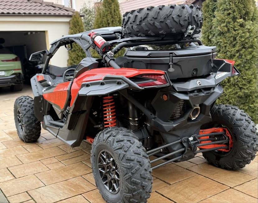 SSV Brp Can Am Maverick DS Turbo R, Fox , 2021