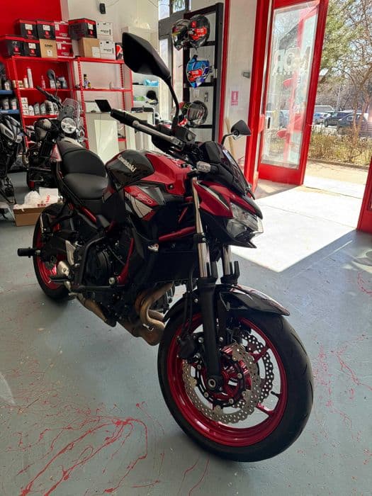 Kawasaki Z650 2024 limitat A2 35kw -GARANTIE-