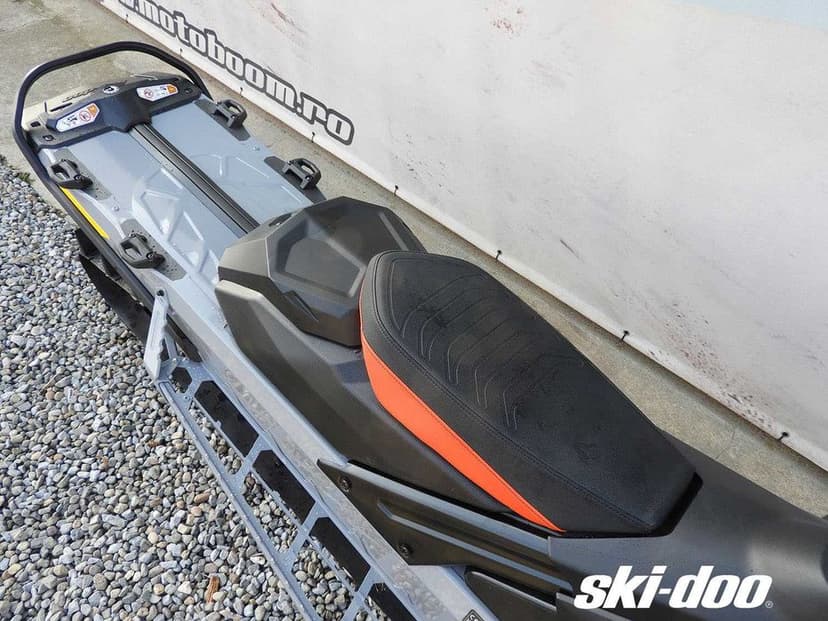 Snowmobil Ski-Doo Summit X 850 E-TEC SHOT Touchscreen 154 2026 Second