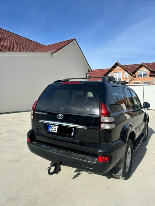 Toyota Land Cruiser 120