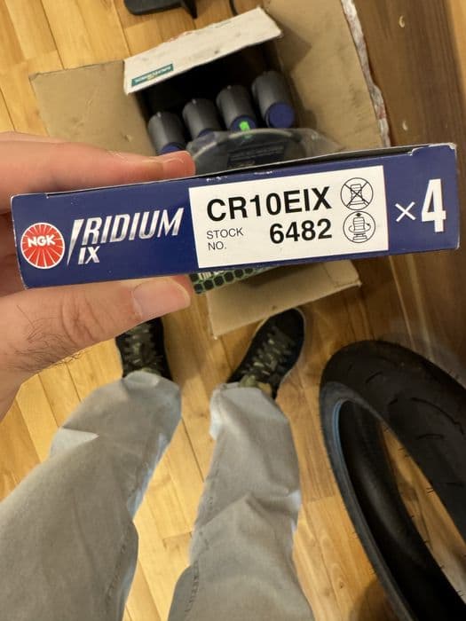 Consumabile Yamaha R6 2001