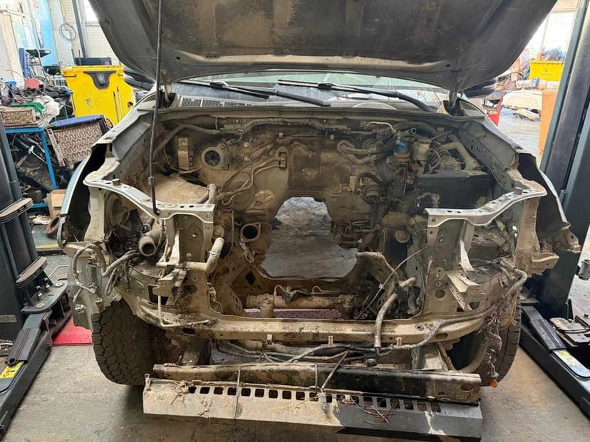 dezmembrari toyota hilux 2016-2024