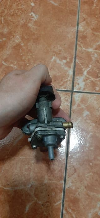 Robinet benzina suzuki gsxf gsx600f gsx750f bandit katana original