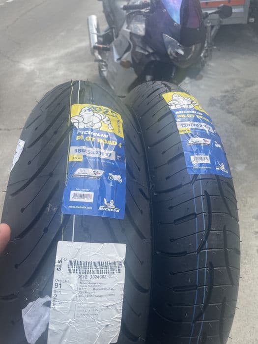 Vand honda cbr 600 f4 sport touring carburatie 2000