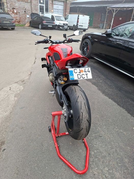 Vand ducati streetfighter v4s  2025