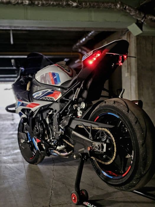 Bmw s1000rr 2024 - 16000km, jante carbon, evacuare titan!