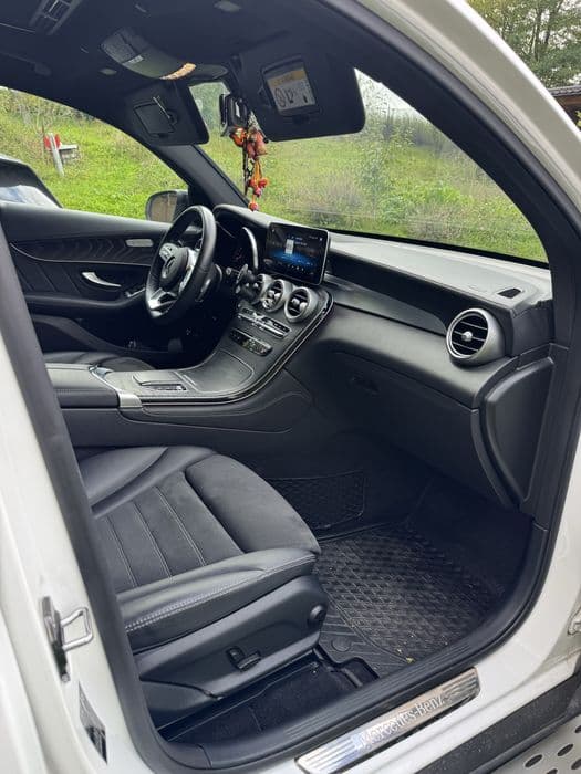 Mercedes Benz GLC 300