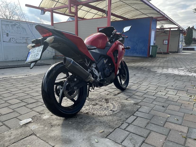 HONDA CBR125R 2013 acc si schimburi