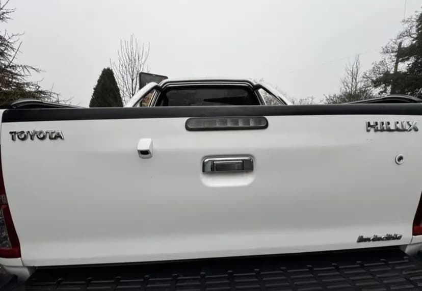 Dezmembrez Toyota Hilux Invincible euro 5 3.0 Automat 2012-2015