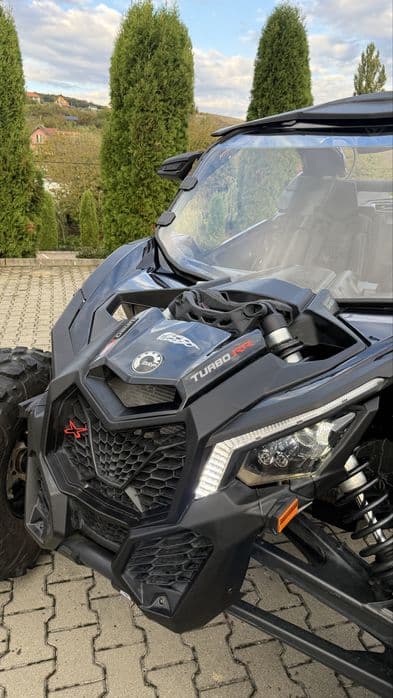 Can-am maverick x3 xrs turbo rr