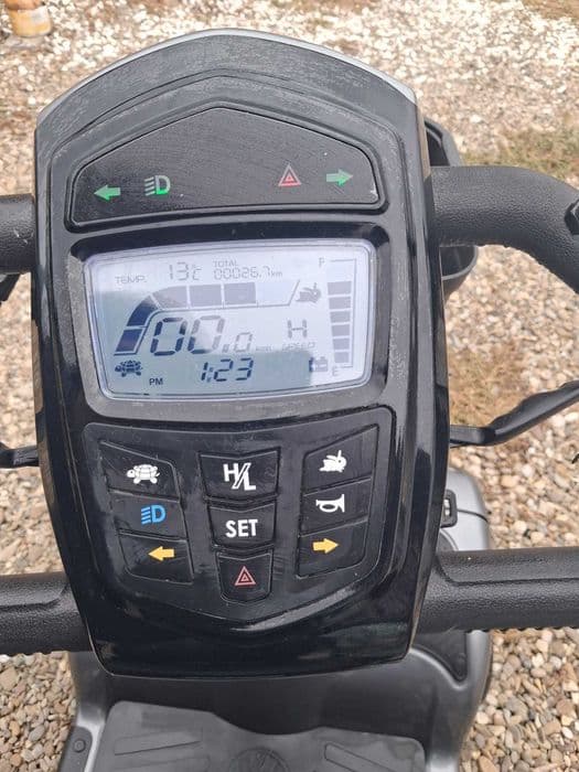 Vând Scuter electric