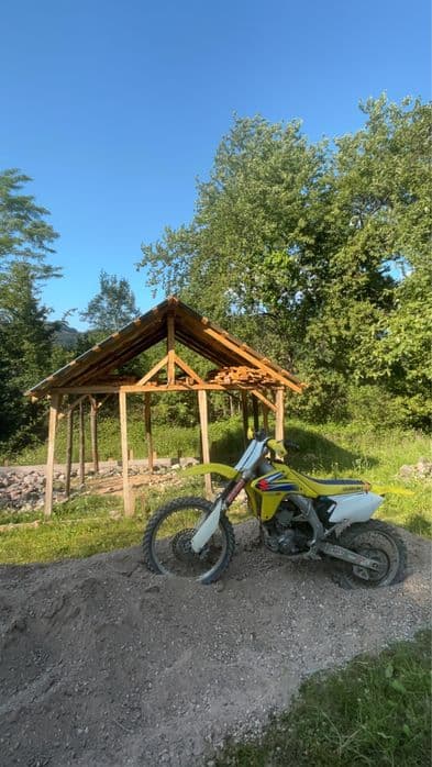 Vand Suzuki RM-Z 450 motor refacut