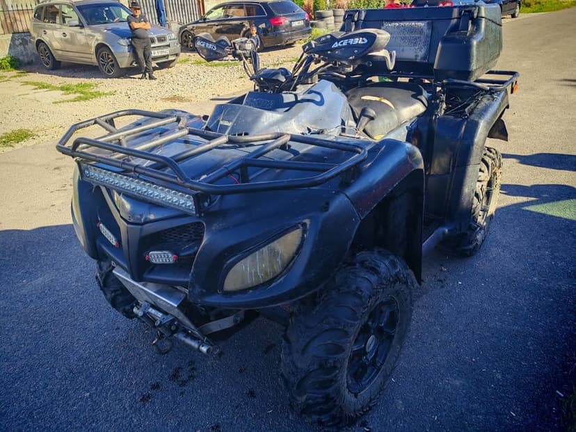 Atv dinli chentor 700 cu acte