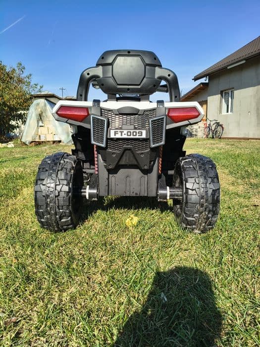 ATV electric pentru copii 4x4