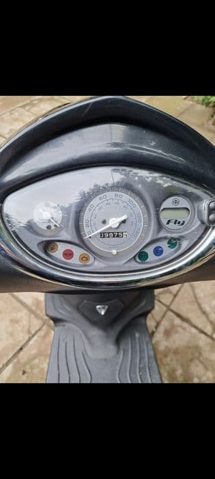 Scuter Piaggio fly 125cc