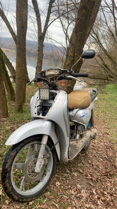 Vand scuter Aprilia Scarabeo 49cc