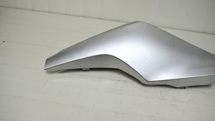 Honda VFR1200F 2010 Carena codita spate dreapta