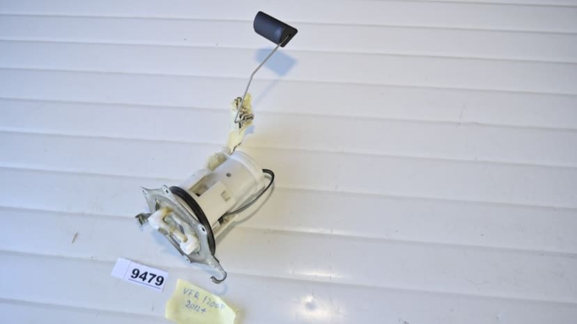 Honda VFR1200F 2012+ Pompa de benzina