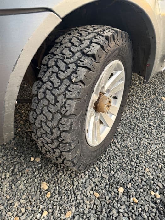 Suzuki Jimny, motor 1.3,an fabricație 2011, 272000 km, TVA deductibil.