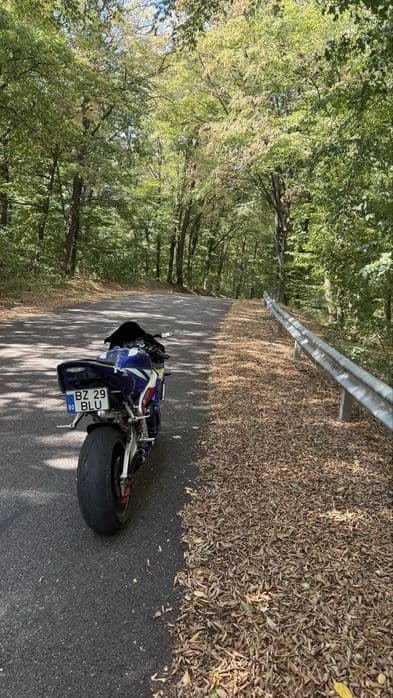 Vand Yamaha r1 2001 Carburatie