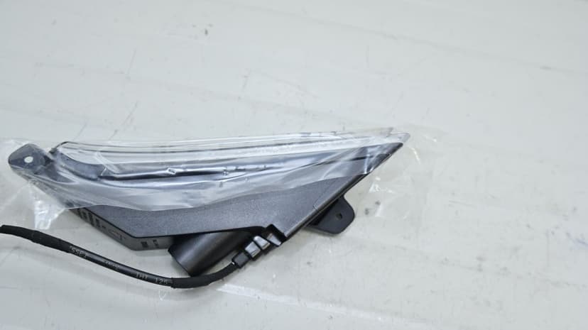 Ducati Multistrada V4 2021 - 2025 Semnalizare Fata Dreapta