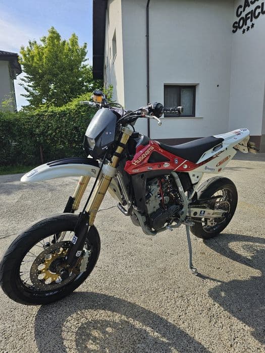 Husqvarna SM510R Supermoto