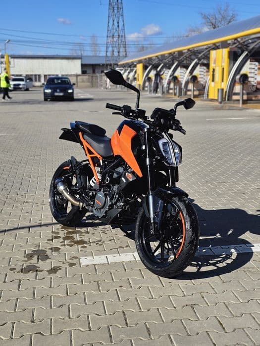 KTM DUKE 125cc 2020 34.000 km