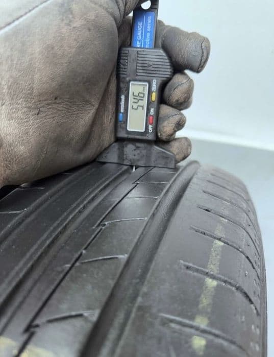 215/65R16 2 buc Yokohama 5,5mm vara