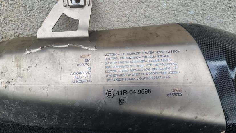 Toba/evacuare sport Akrapovic pentru Bmw s1000rr 2017 cu defect
