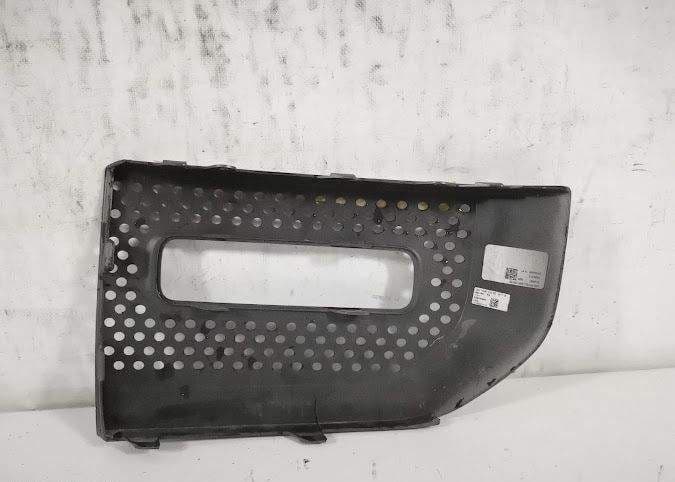 Grila Proiector Dreapta originala Land Rover Defender 2 2019 2020