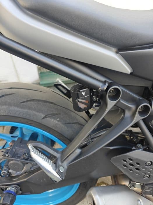 Yamaha MT-07 2025 cu garantie + quick shifter + suport + topcase + ...