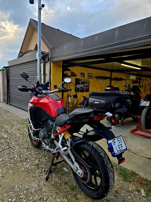 Ducati Multistrada V4S Travel & Radar