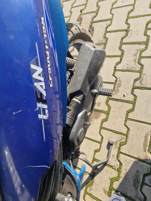 Vand sau schimb scuter de 50cc cu unul de 125cc