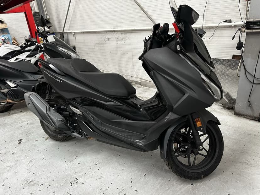 Honda forza 350 2023 Avariat