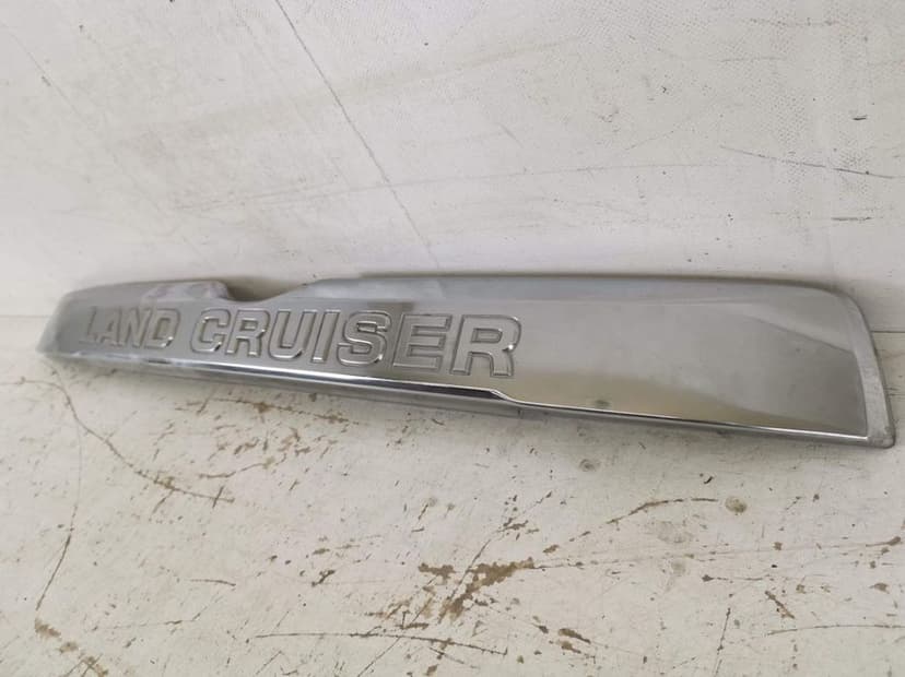 Ornament Crom Haion Toyota  Land Cruiser Prado J150 2009 2010 2011 201