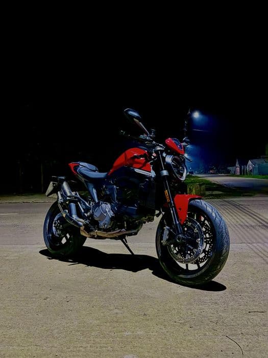 Ducati monster 937+ 2023