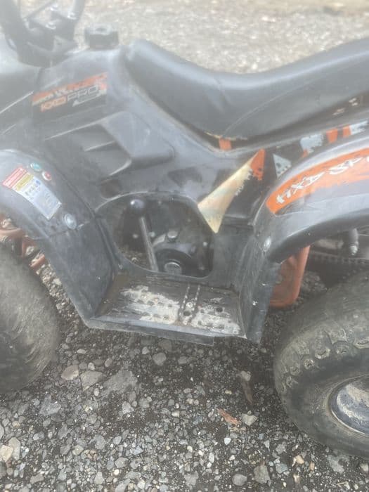 Vand atv 124cc pe benzina