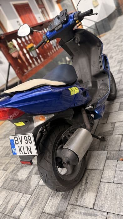 Scuter Peugeot 100 cc